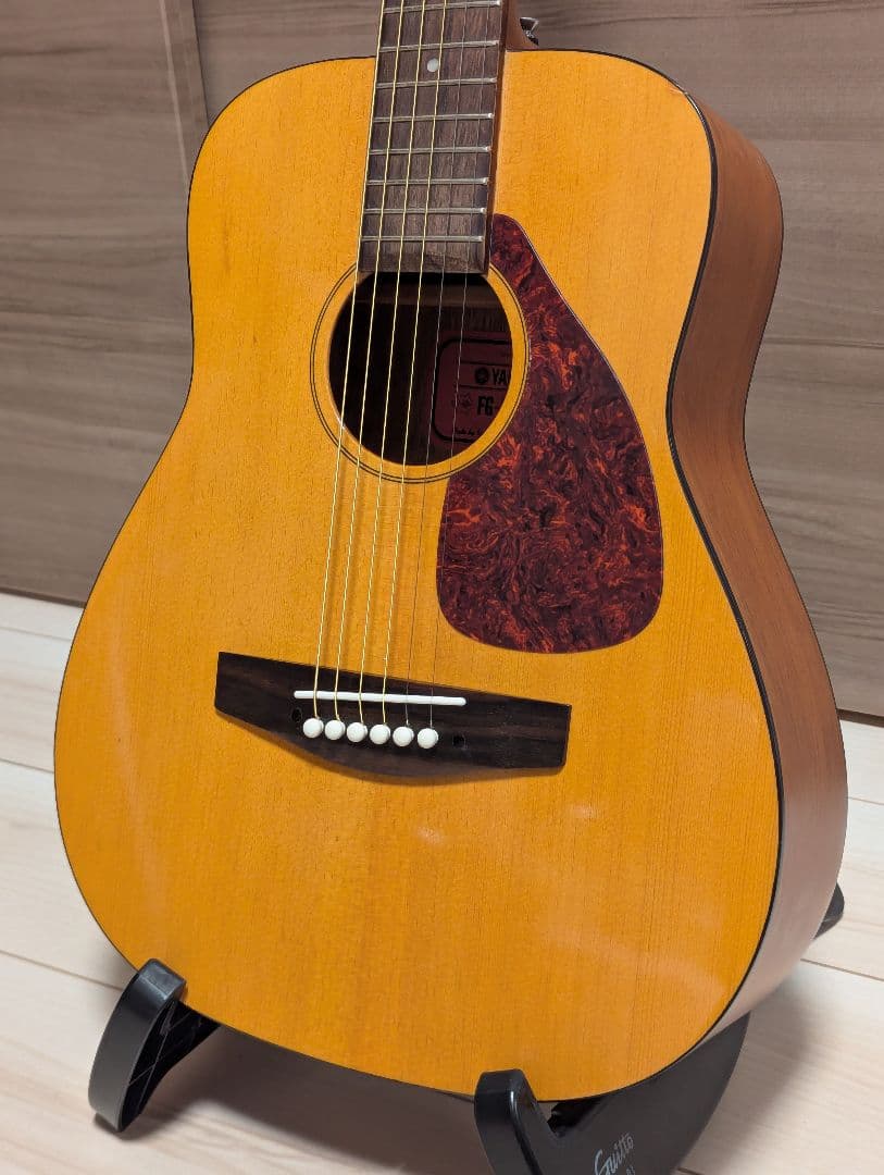 Acoustic Guitars Yamaha Jr-1
