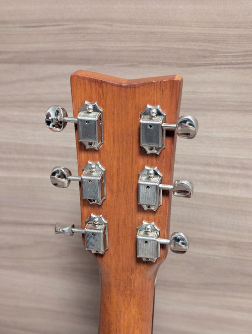 Acoustic Guitars Yamaha Jr-1