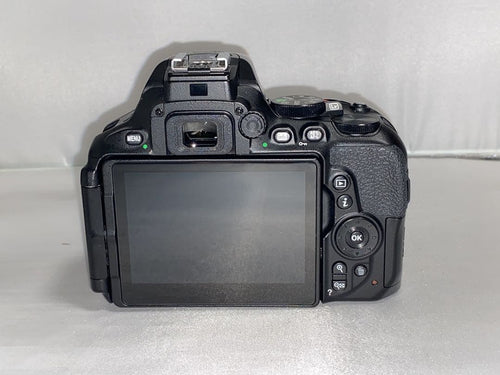 Nikon Digital Slrs D5600 18-55Mm Vr