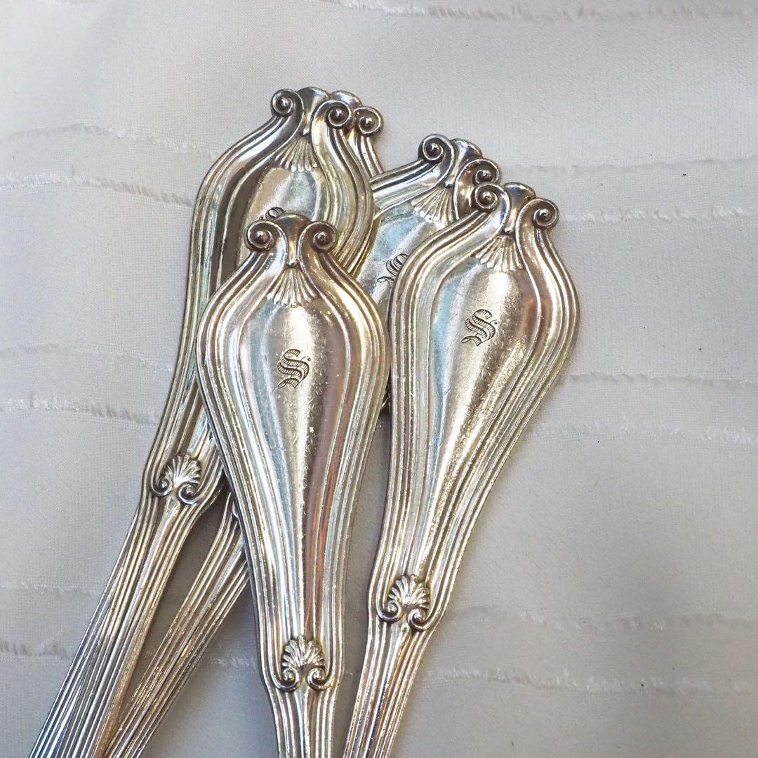 Tiffany Antique Accessories Co. 5 S