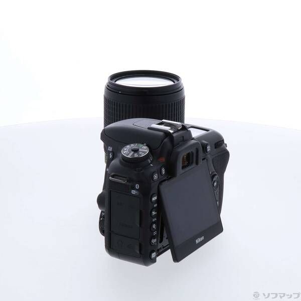 Nikon Digital Slr D7500 18-140Vr 352