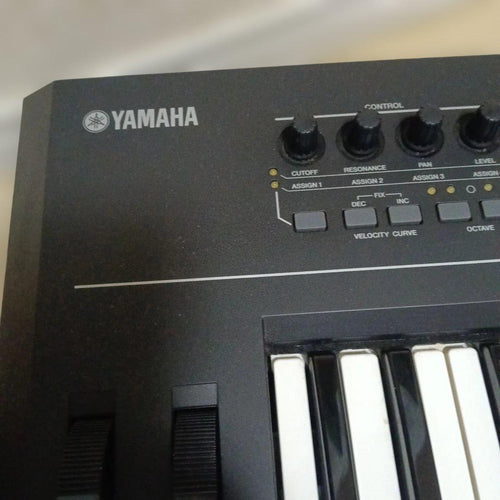 Yamaha Midi Keyboards Pads Kx49