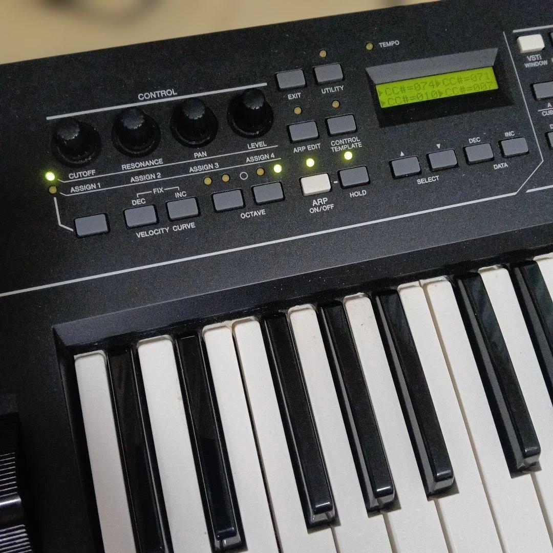 Yamaha Midi Keyboards Pads Kx49