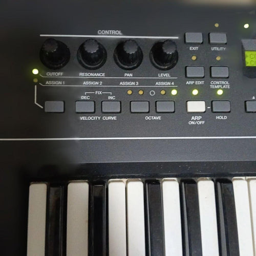 Yamaha Midi Keyboards Pads Kx49