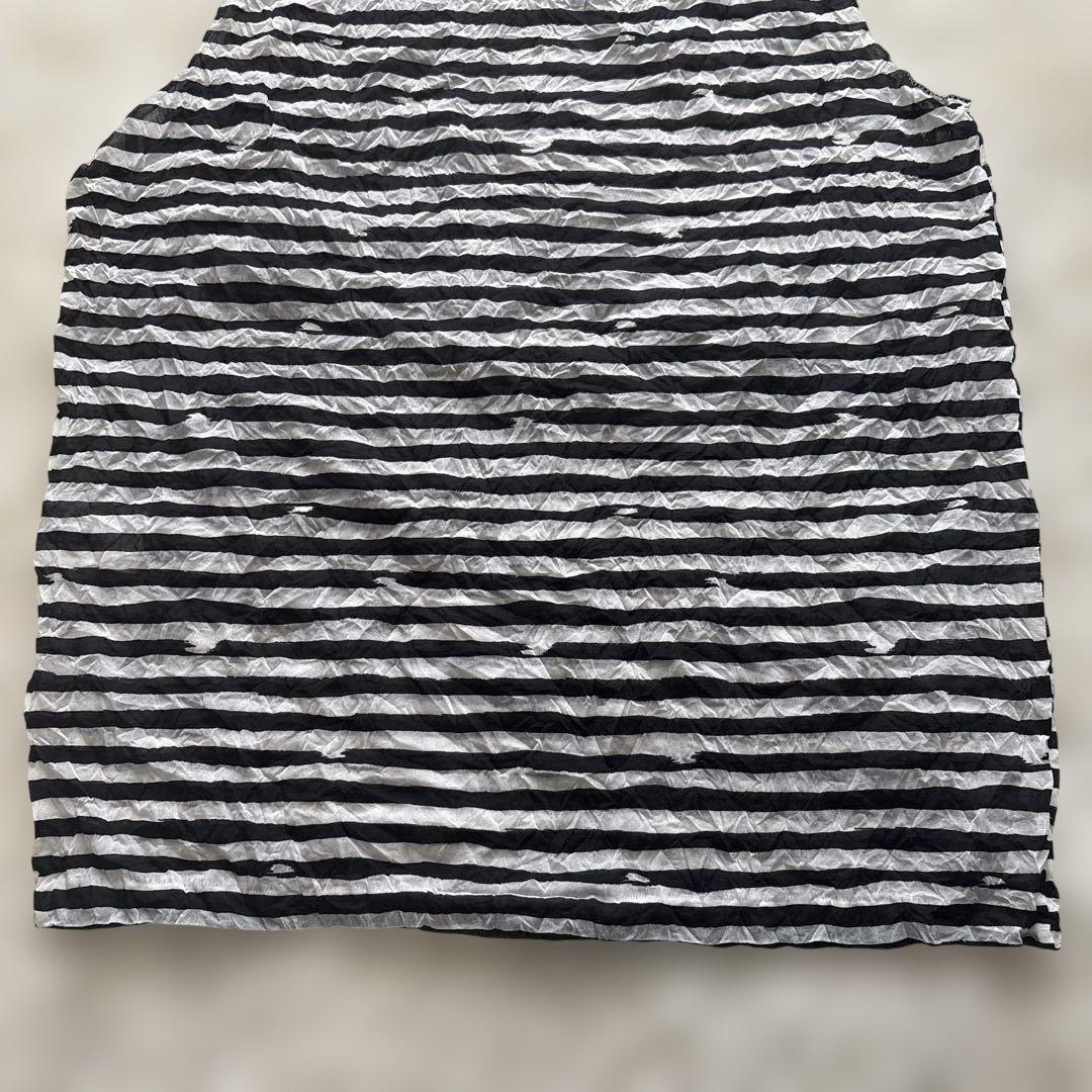 Issey Miyake Sleeveless