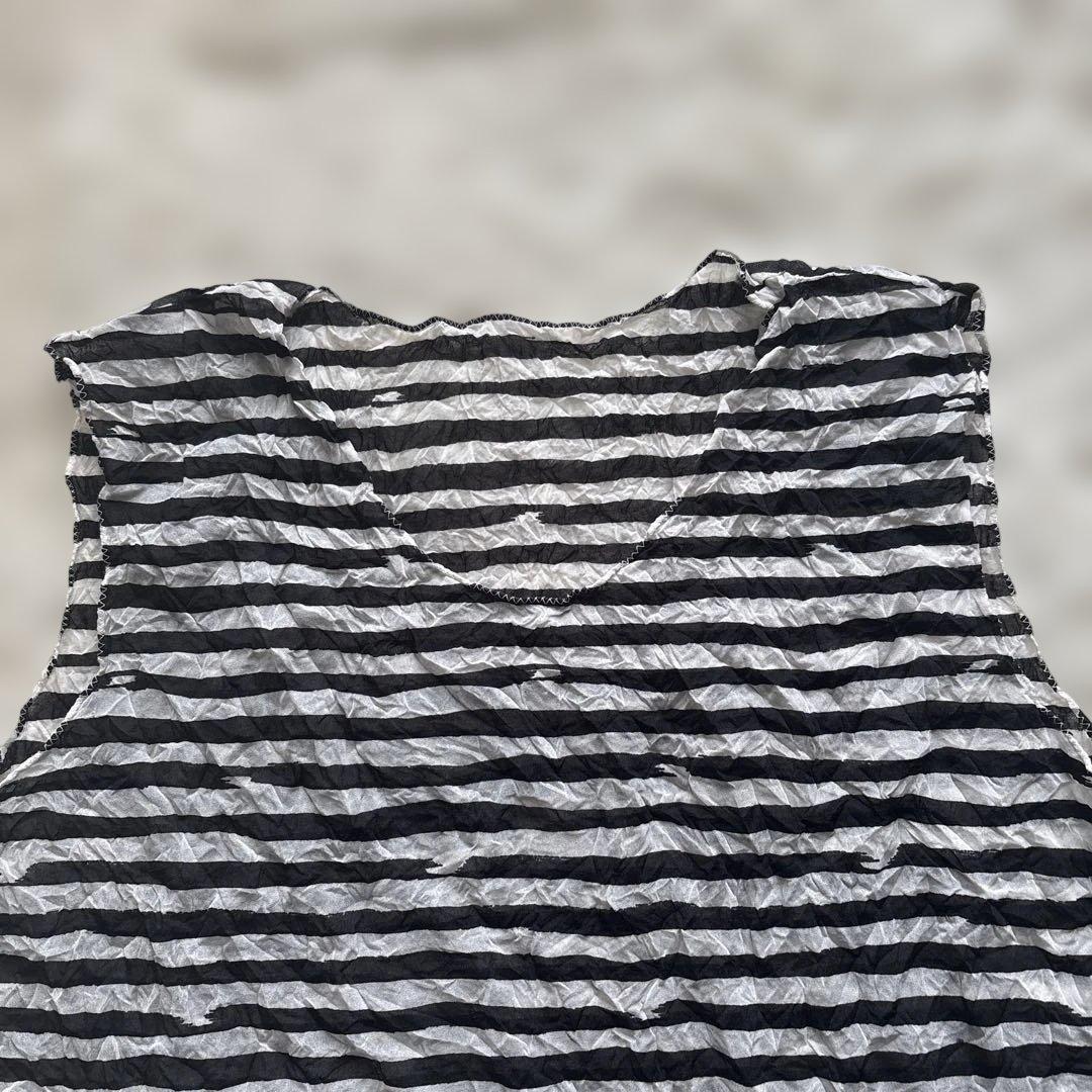 Issey Miyake Sleeveless