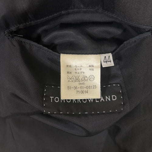 Tomorrowland Business Suits