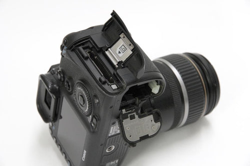 Canon Digital Slr Eos 7D Efs17-85Mm