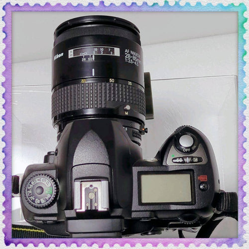 Reflex numériques Nikon D70