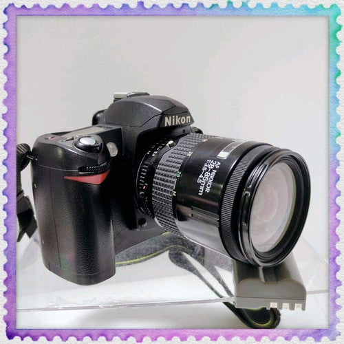 Reflex numériques Nikon D70