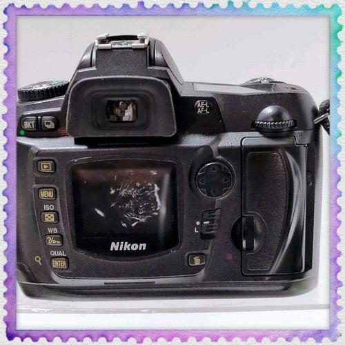 Reflex numériques Nikon D70
