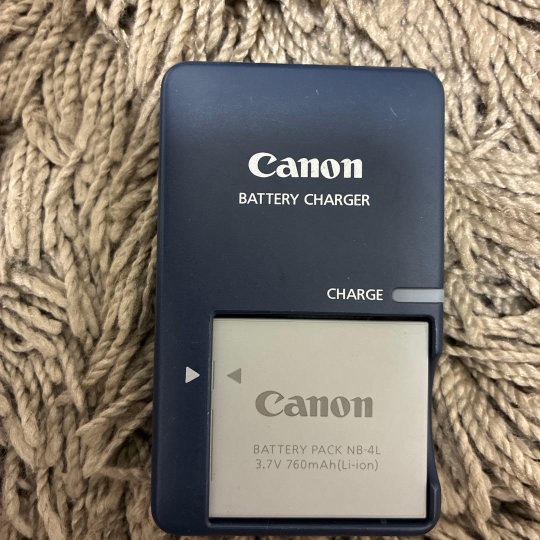 Canon Compact Digital Camera Ixy Digital80