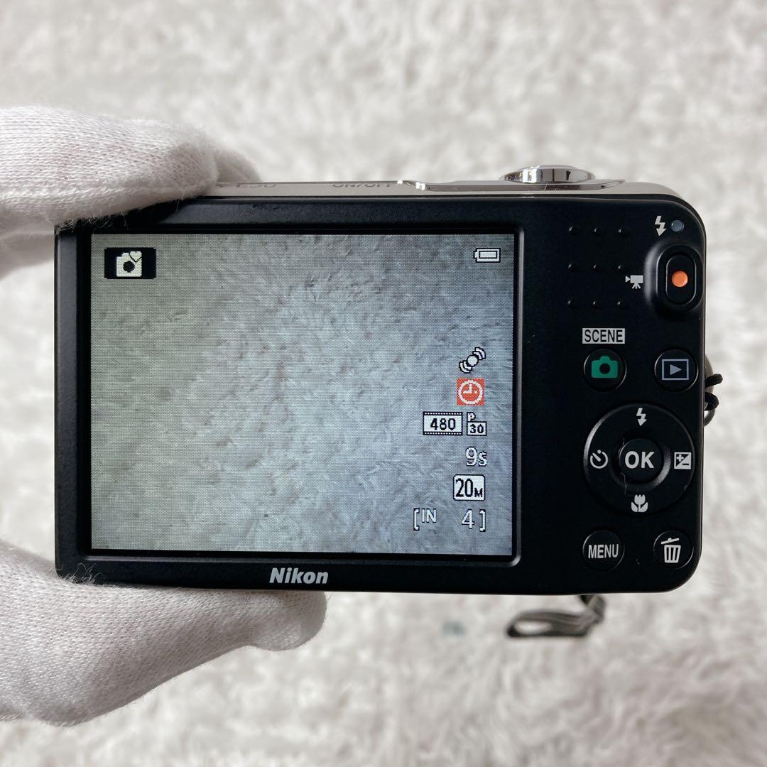 Nikon Compact Digital Camera Coolpix L30