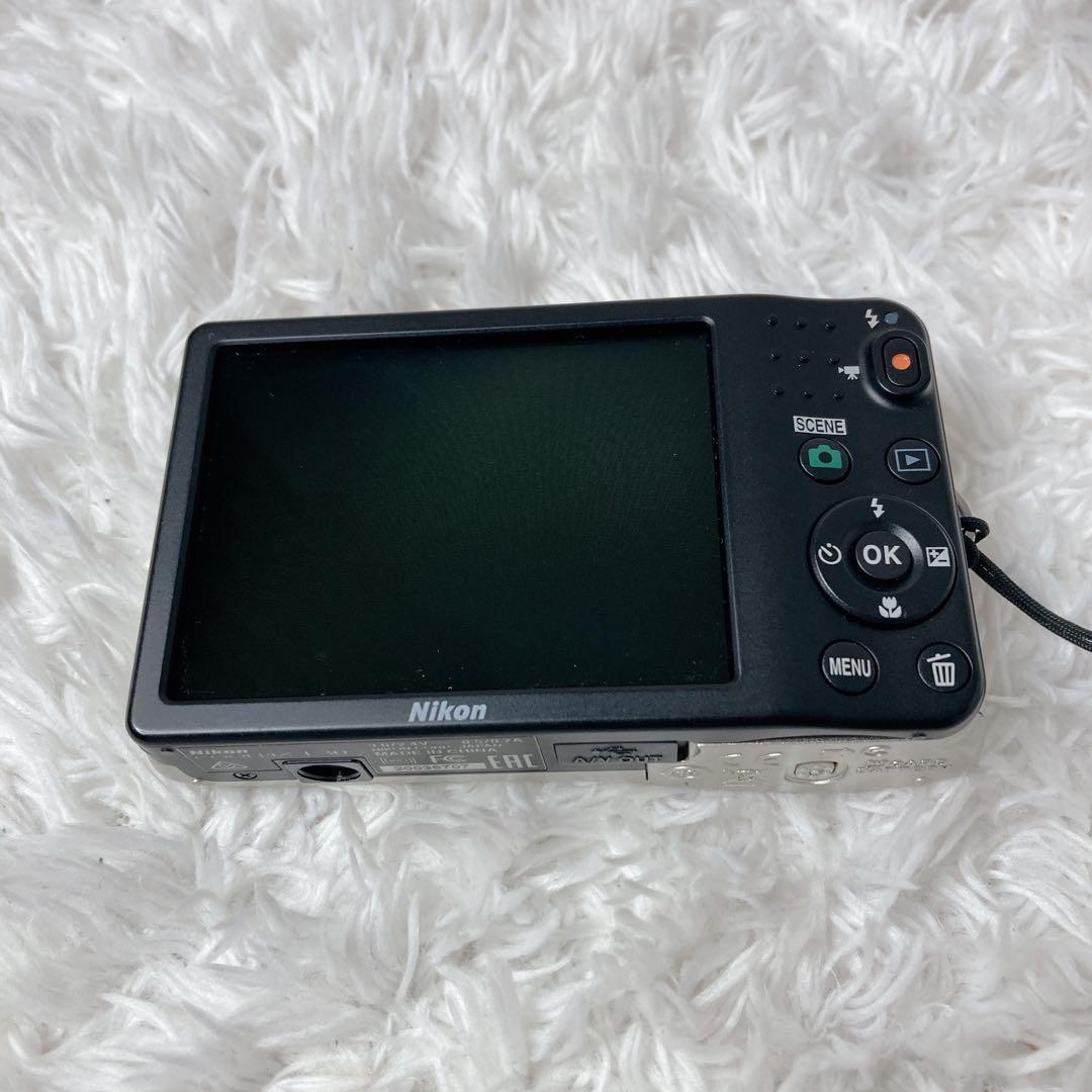 Nikon Compact Digital Camera Coolpix L30