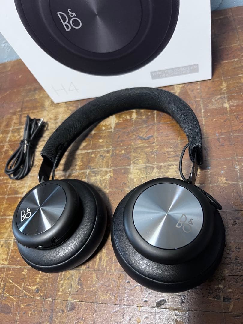 Supreme Other B&O Beoplay H4 Bang&Olufsen