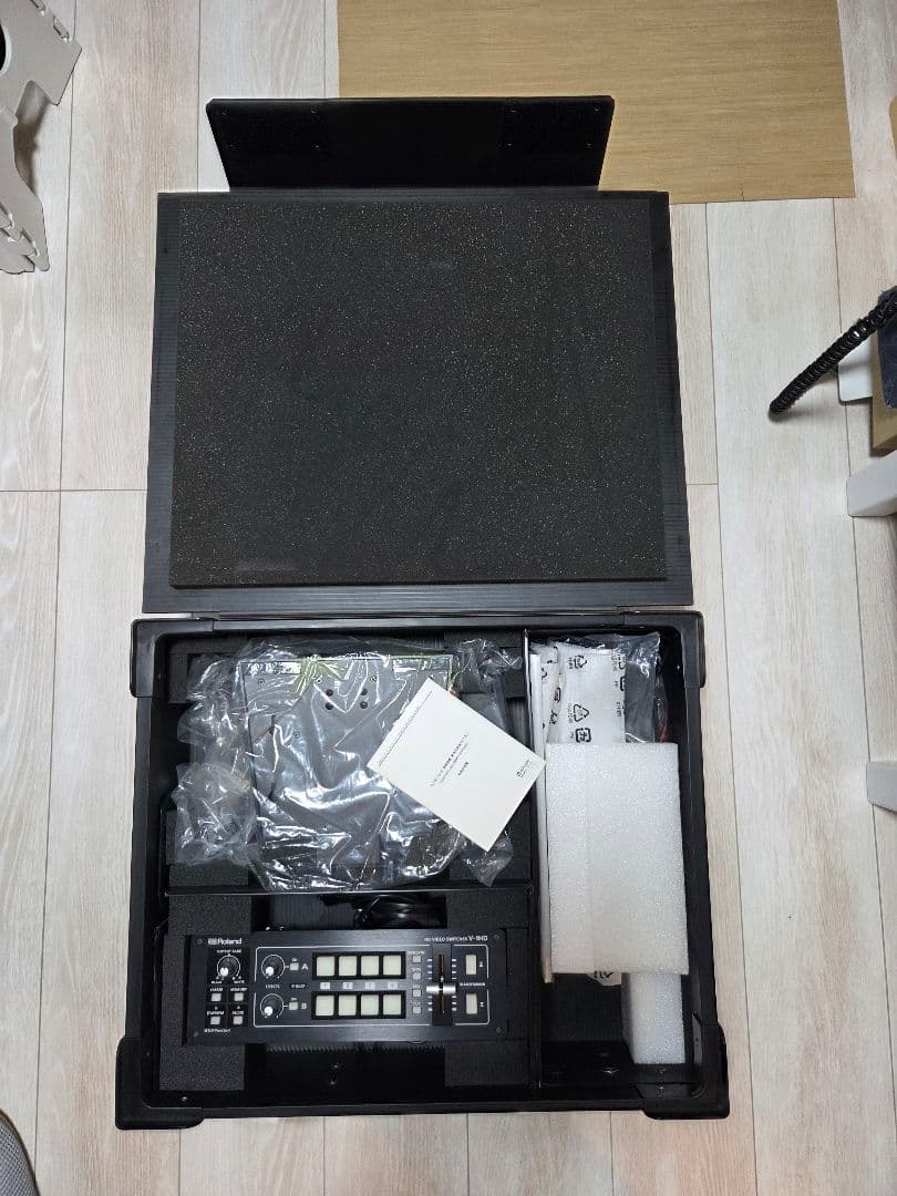Roland Displays Monitors Adtechno 13.3 Lcd1330 V-1Hd