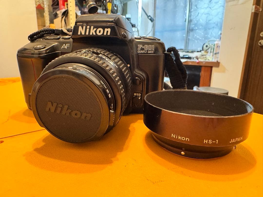 Nikon Compact Camera (Film) F-601 Quartz Date Nikkor35-70Mm