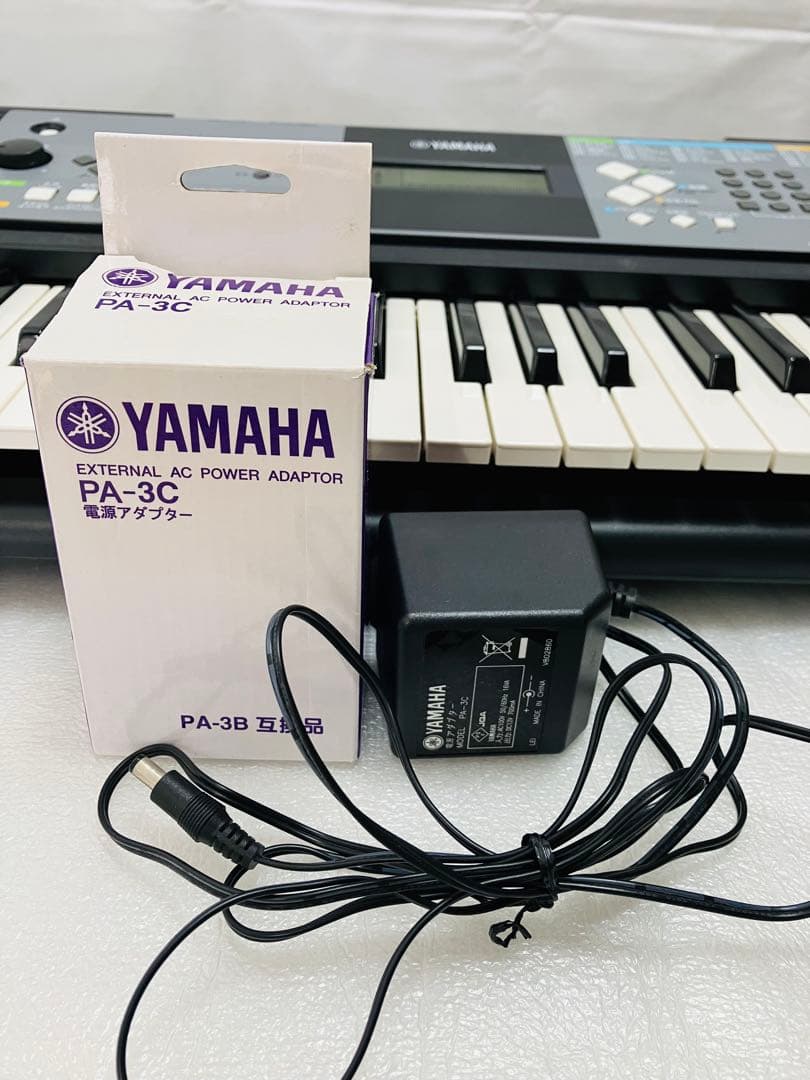 Yamaha Keyboard Electronic Piano G644 Psr-E233