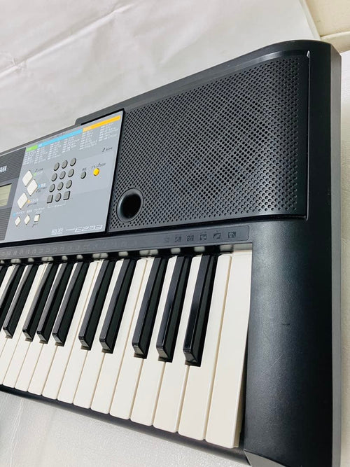 Yamaha Keyboard Electronic Piano G644 Psr-E233