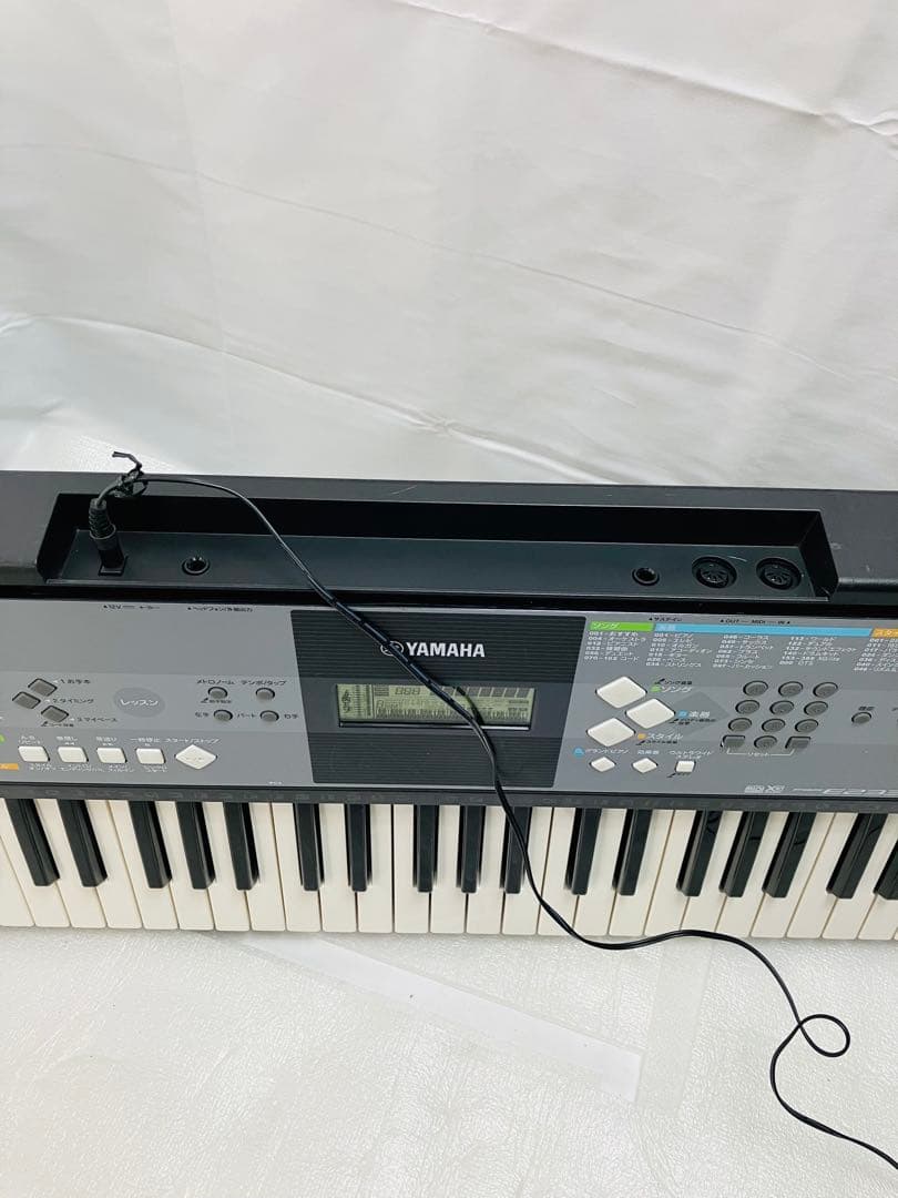 Yamaha Keyboard Electronic Piano G644 Psr-E233