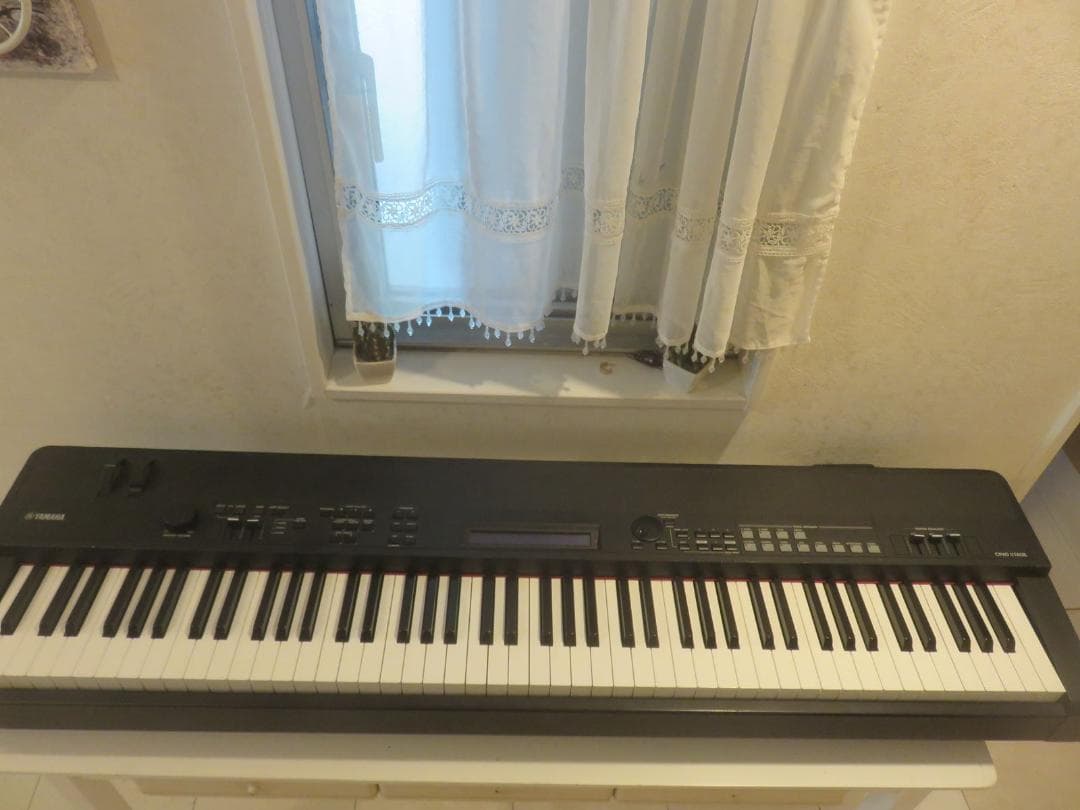 Keyboards Digital Pianos Yamaha Cp40 Stage..