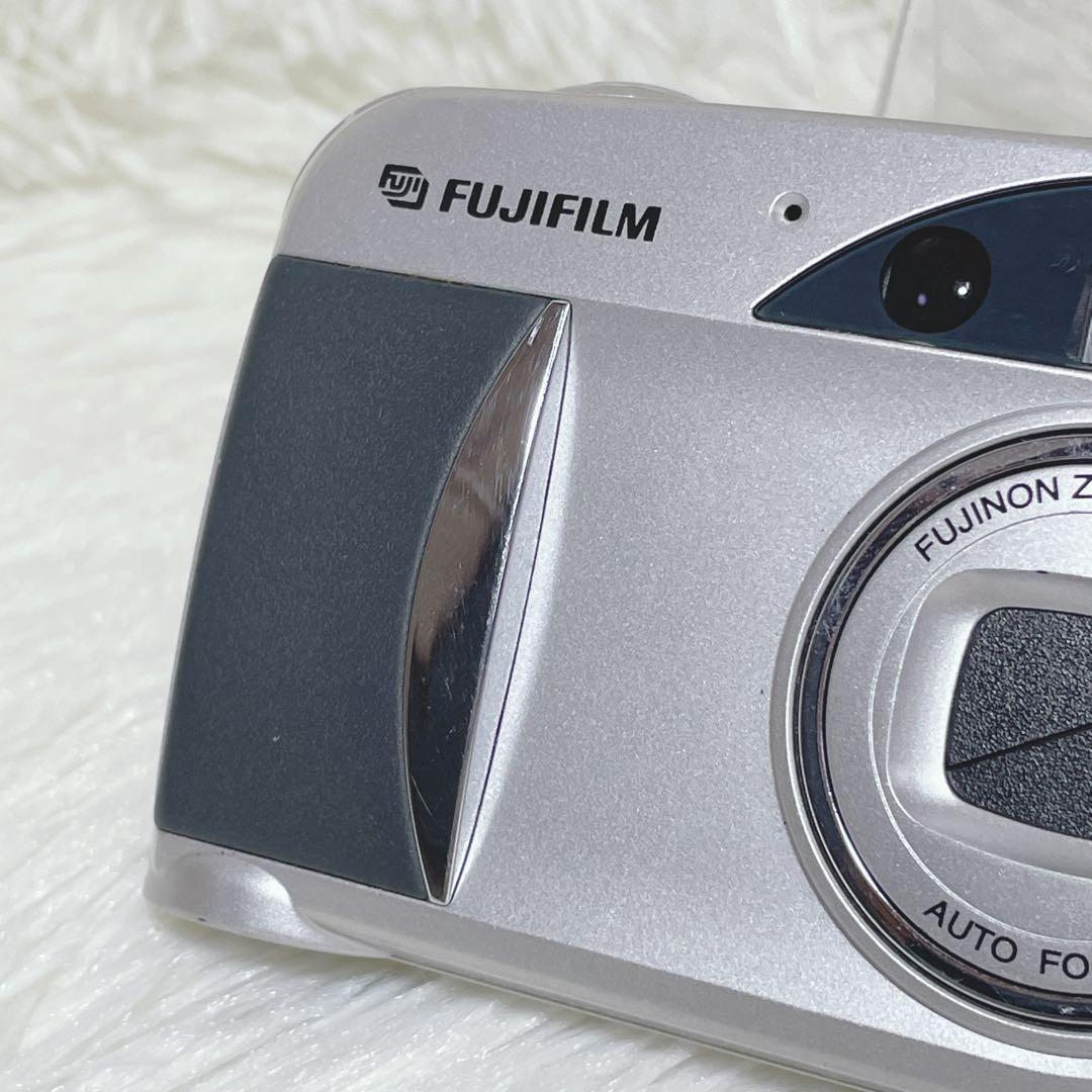 Compact Cameras (Film) Fujifilm Silvi 70