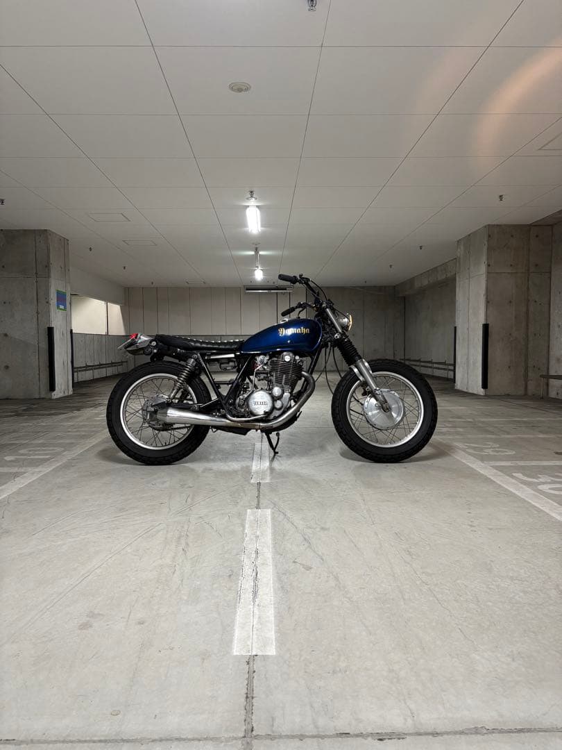 Yamaha Motorcycle Body Sr400