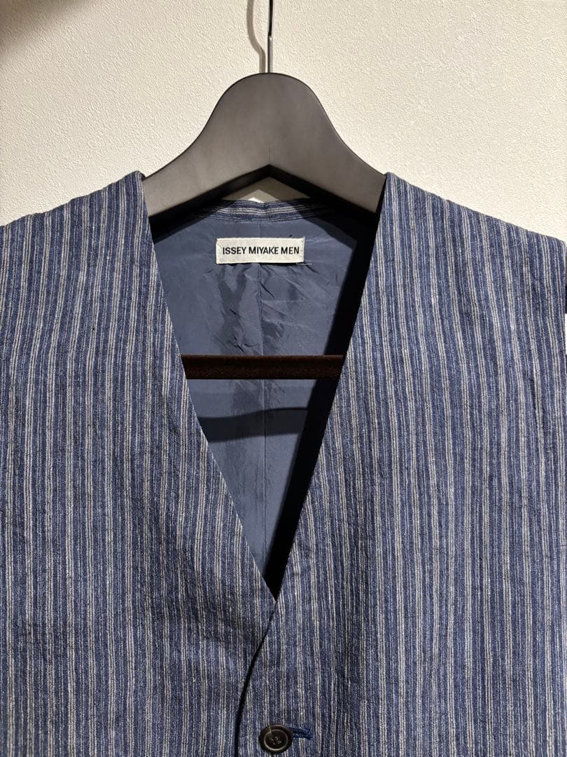 Issey Miyake Vests Men V L