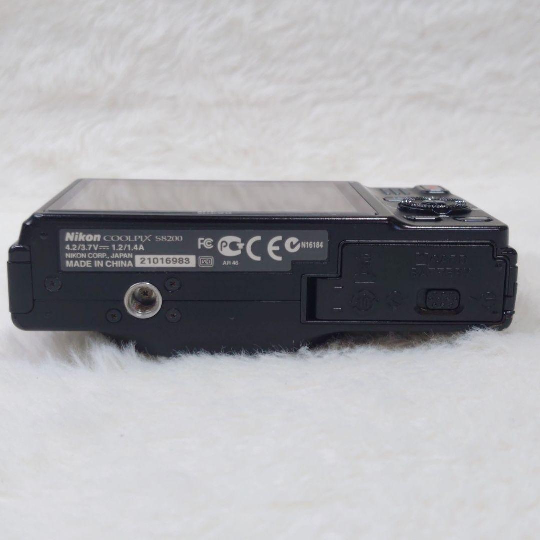 Nikon Compact Digital Camera Coolpix S8200