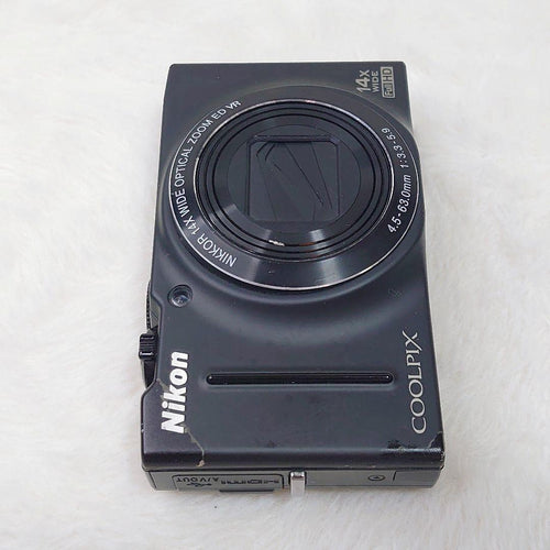 Nikon Compact Digital Camera Coolpix S8200