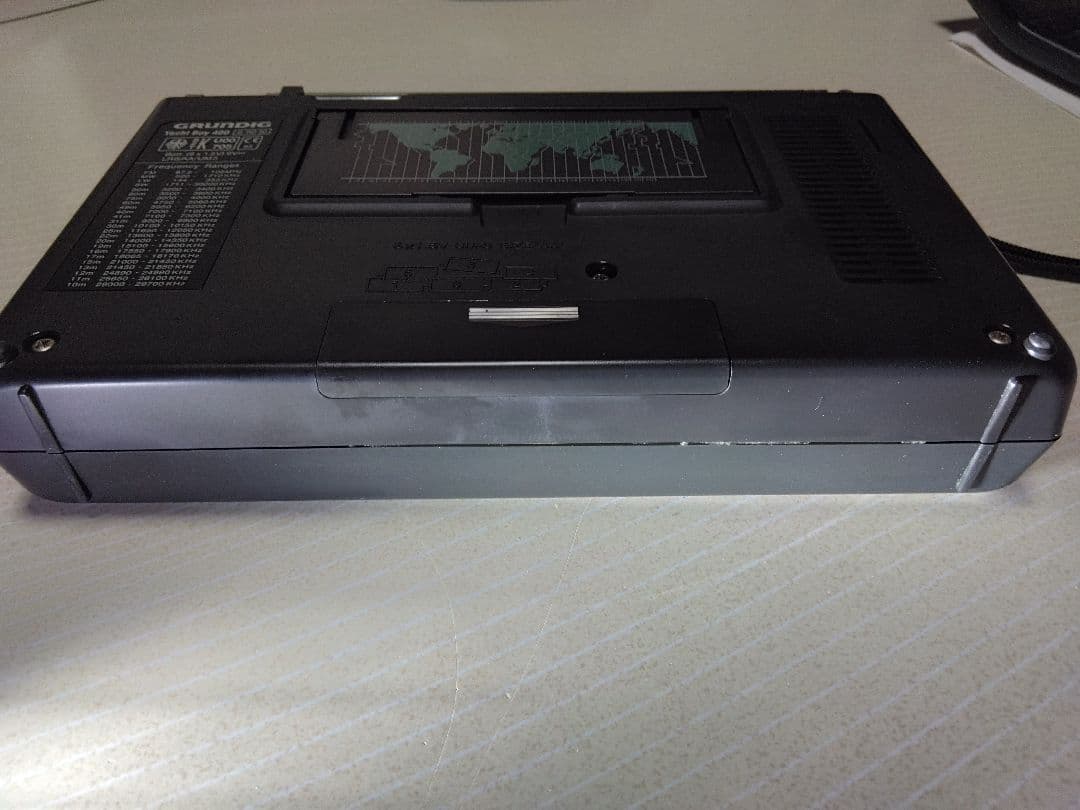 Radios Radio Cassette Players Grundig Yacht Boy 400