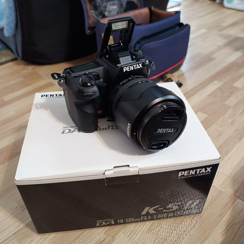 Pentax Digital Slr K-5 18-135Wr