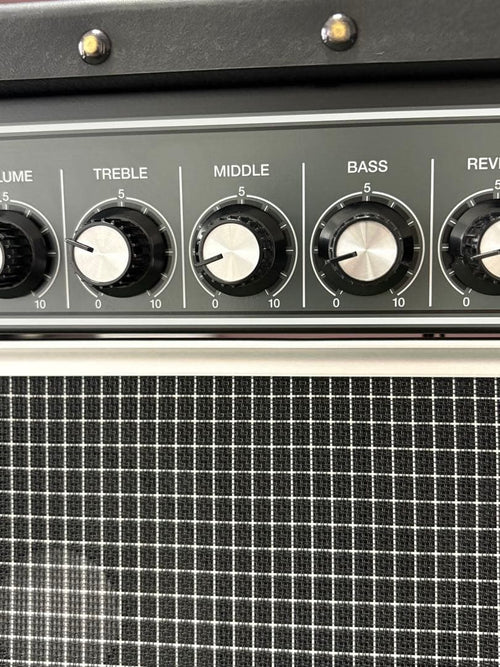Roland Guitar Amplifiers Jazz Chorus Jc-22