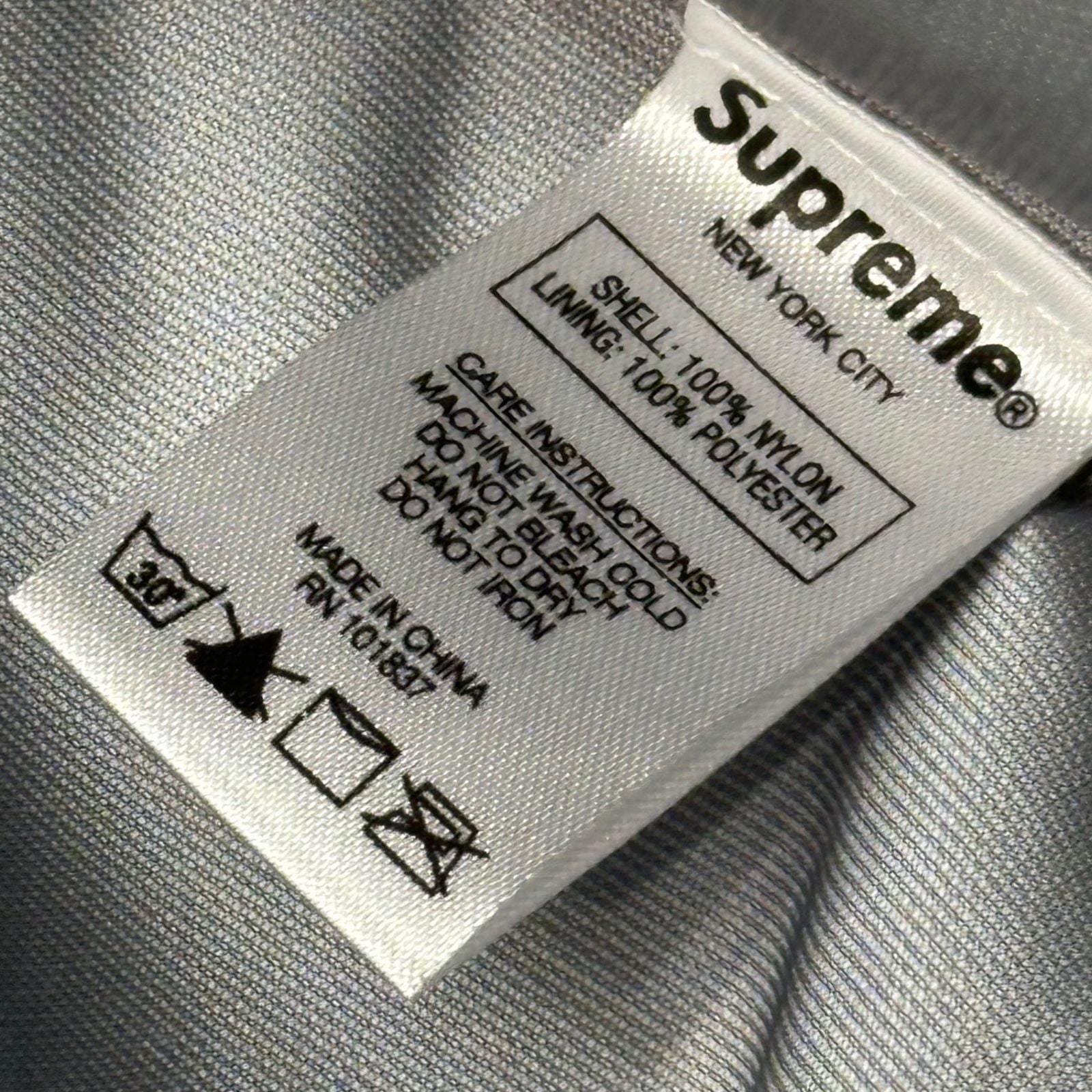 Supreme Mountain Parka Undercover( 18Ss Public Enemy Taped Seam S