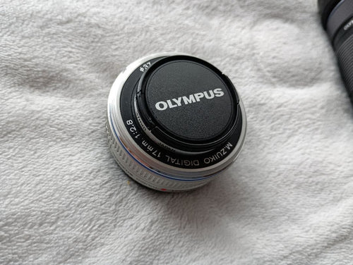 Olympus Mirrorless Interchangeable Lens Cameras Pen E-Pl2 2