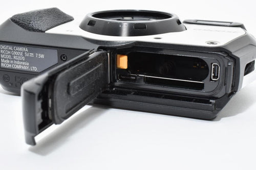Ricoh Compact Digital Camera G900Se
