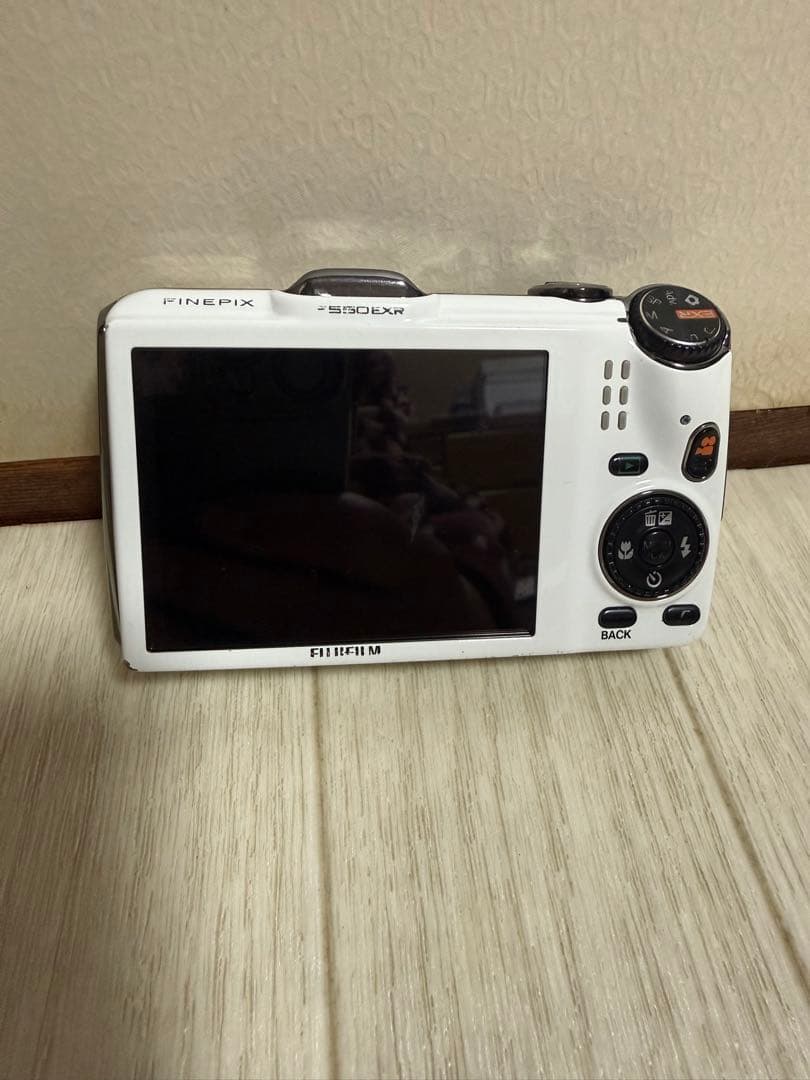 Fujifilm Compact Digital Camera Finepix F550Exr 16Mp
