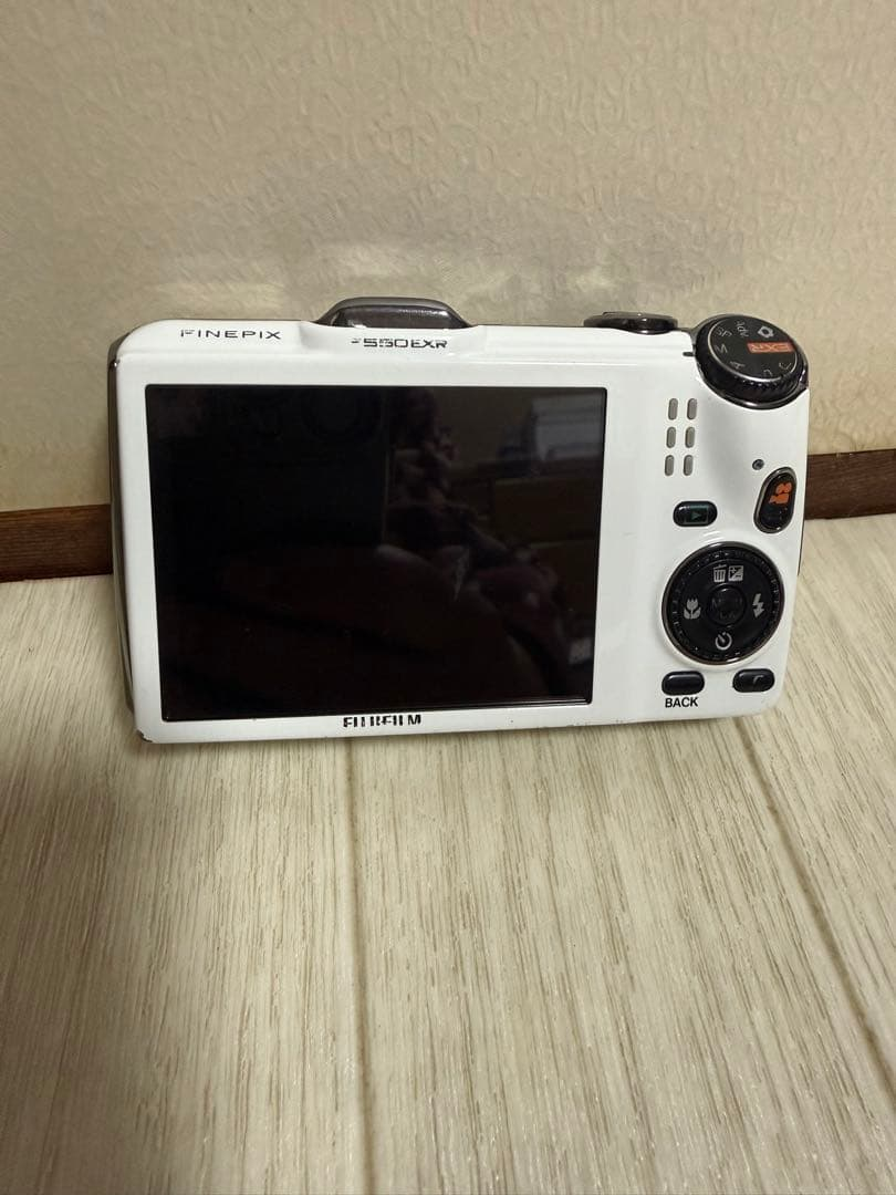 Fujifilm Compact Digital Camera Finepix F550Exr 16Mp