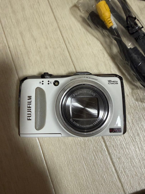Fujifilm Compact Digital Camera Finepix F550Exr 16Mp
