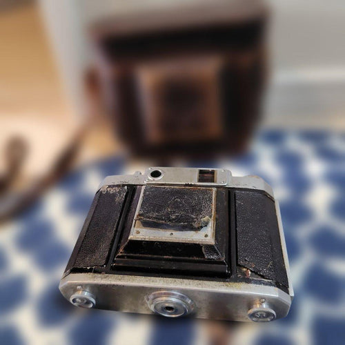 Mamiya Large -Size Medium Format Camera (Film) 6 Since 1956