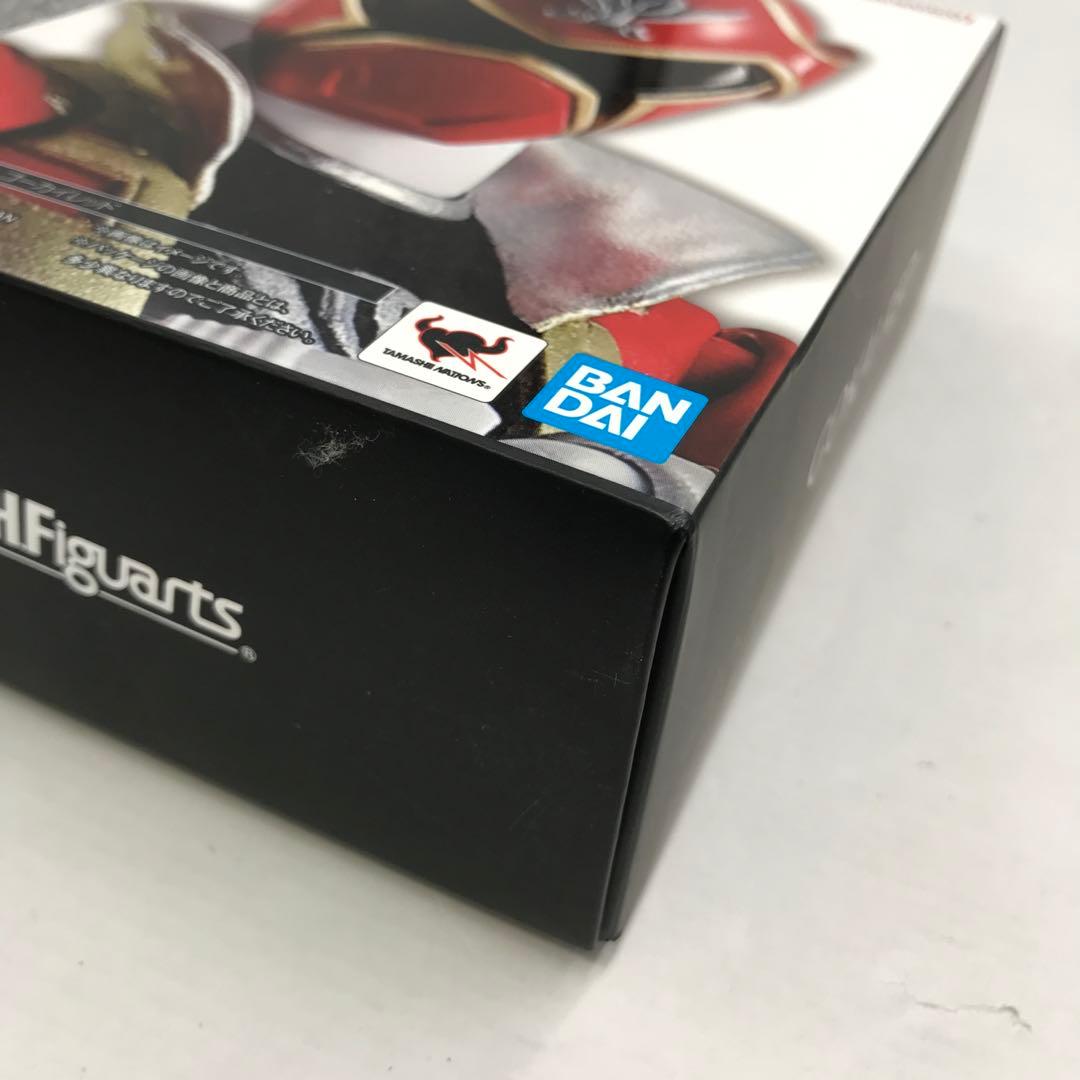 Squadron Hero 30 S.H.Figuarts Iy0421-2