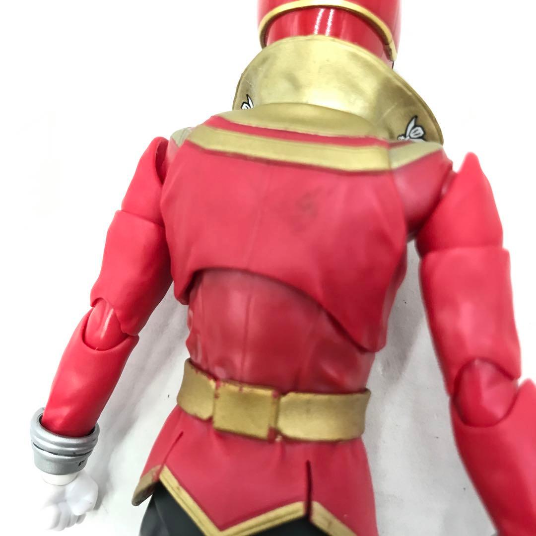 Squadron Hero 30 S.H.Figuarts Iy0421-2