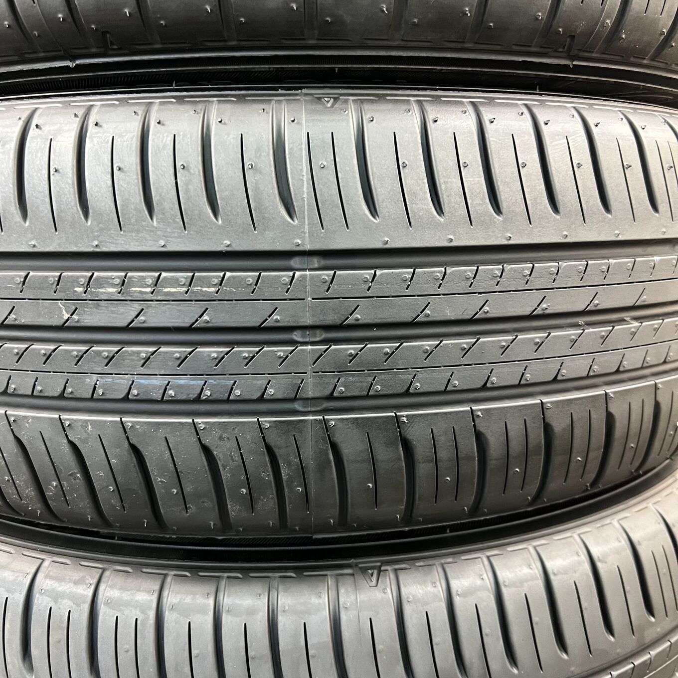 Toyota 17 Inches Dunlop 195/60R17 #187S40925