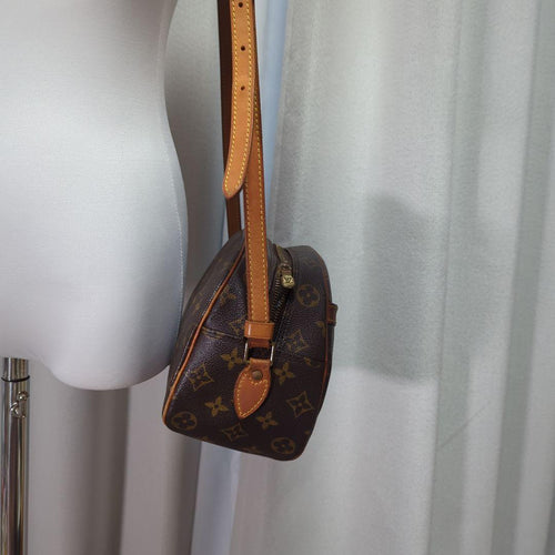Louis Vuitton Shoulder Bags