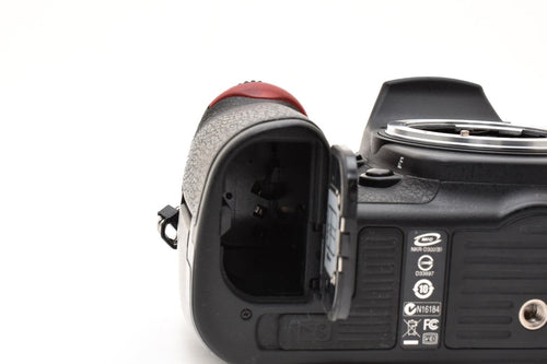 Nikon Digital Slr D300 #1787