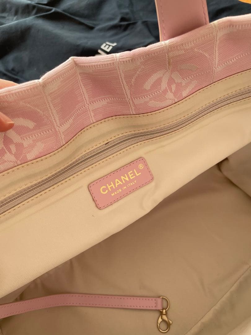 Chanel Tote Bags