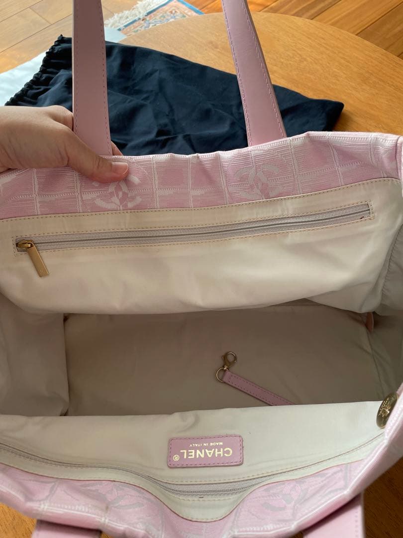 Chanel Tote Bags