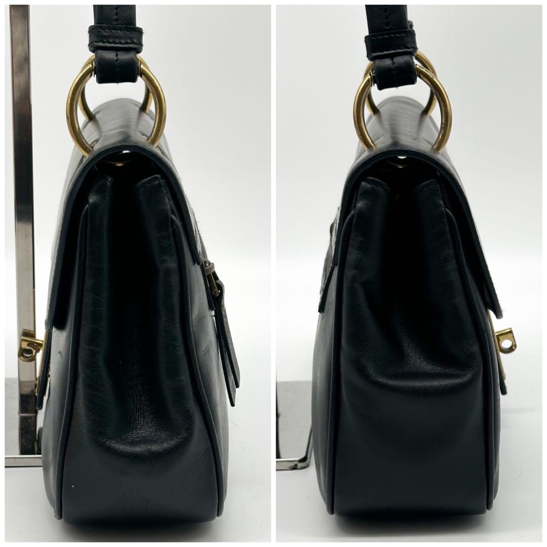 Gucci Shoulder Bags 00S