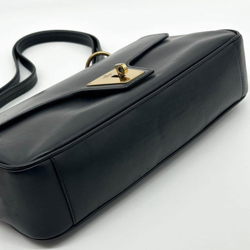Gucci Shoulder Bags 00S