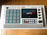 Akai Professional Samplers Mpc Live Retro 2